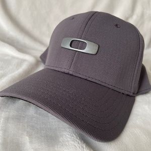 OAKLEY Tincan Gray Logo Flex Hat L-XL